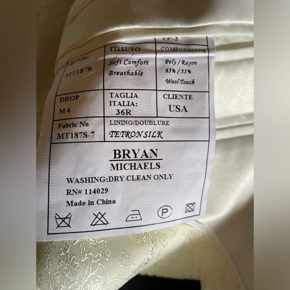 BRYAN MICHAELS Men’s Ivory Slim Fit 2 Piece Tuxedo W/Champagne 4 Piece Vest Set - Picture 7 of 17